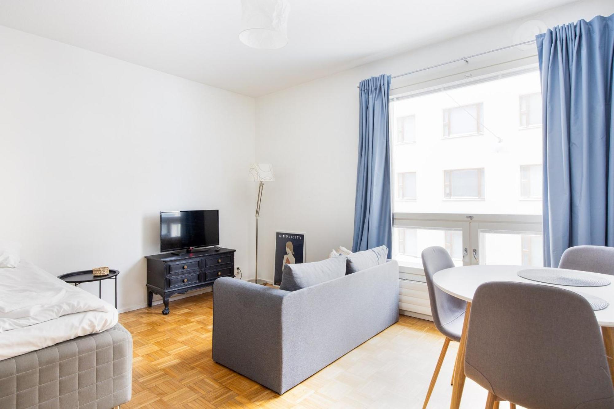 Private Flat, Balcony & Spacious Bathroom, Seamless Check In Appartamento *