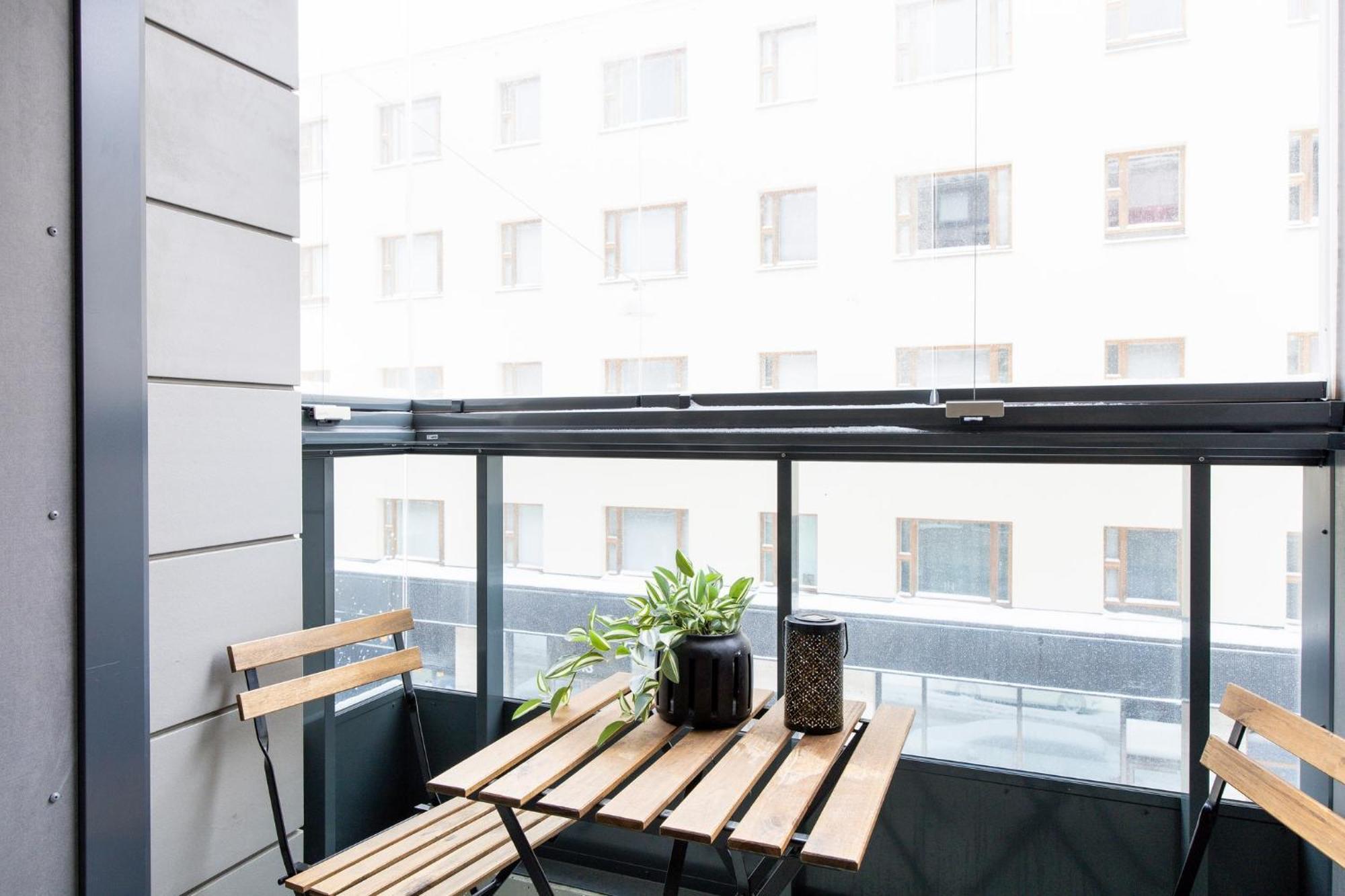 Appartamento Private Flat, Balcony & Spacious Bathroom, Seamless Check In Helsinki